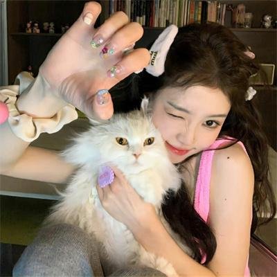 窃窃私语